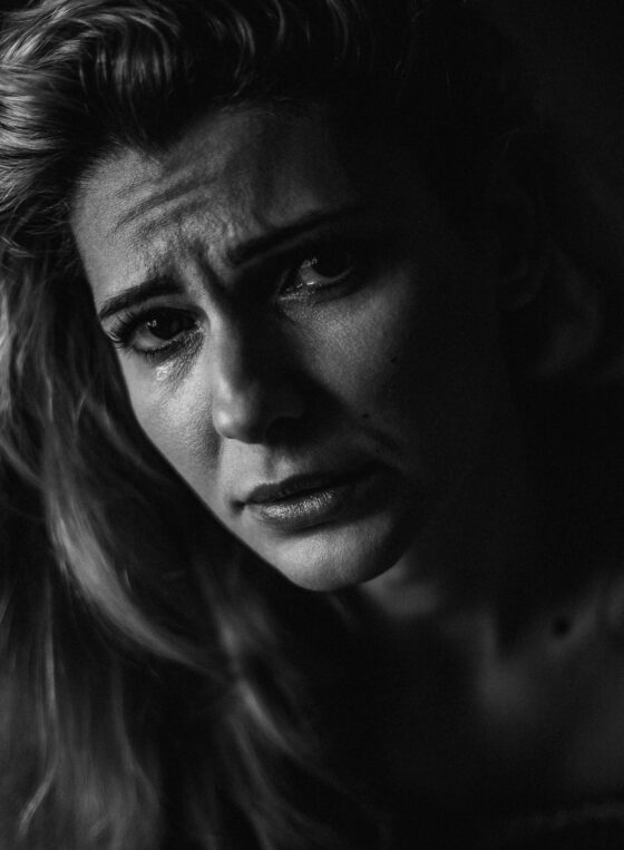 Portrait einer weinenden Frau