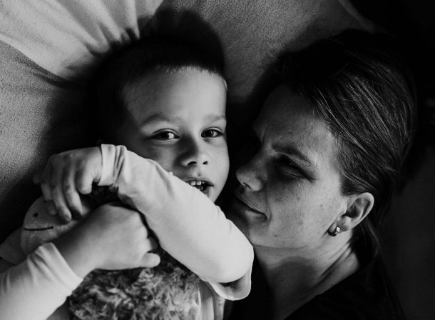 Mutter und Sohn, Familienfotografie für Tapfere Knirpse